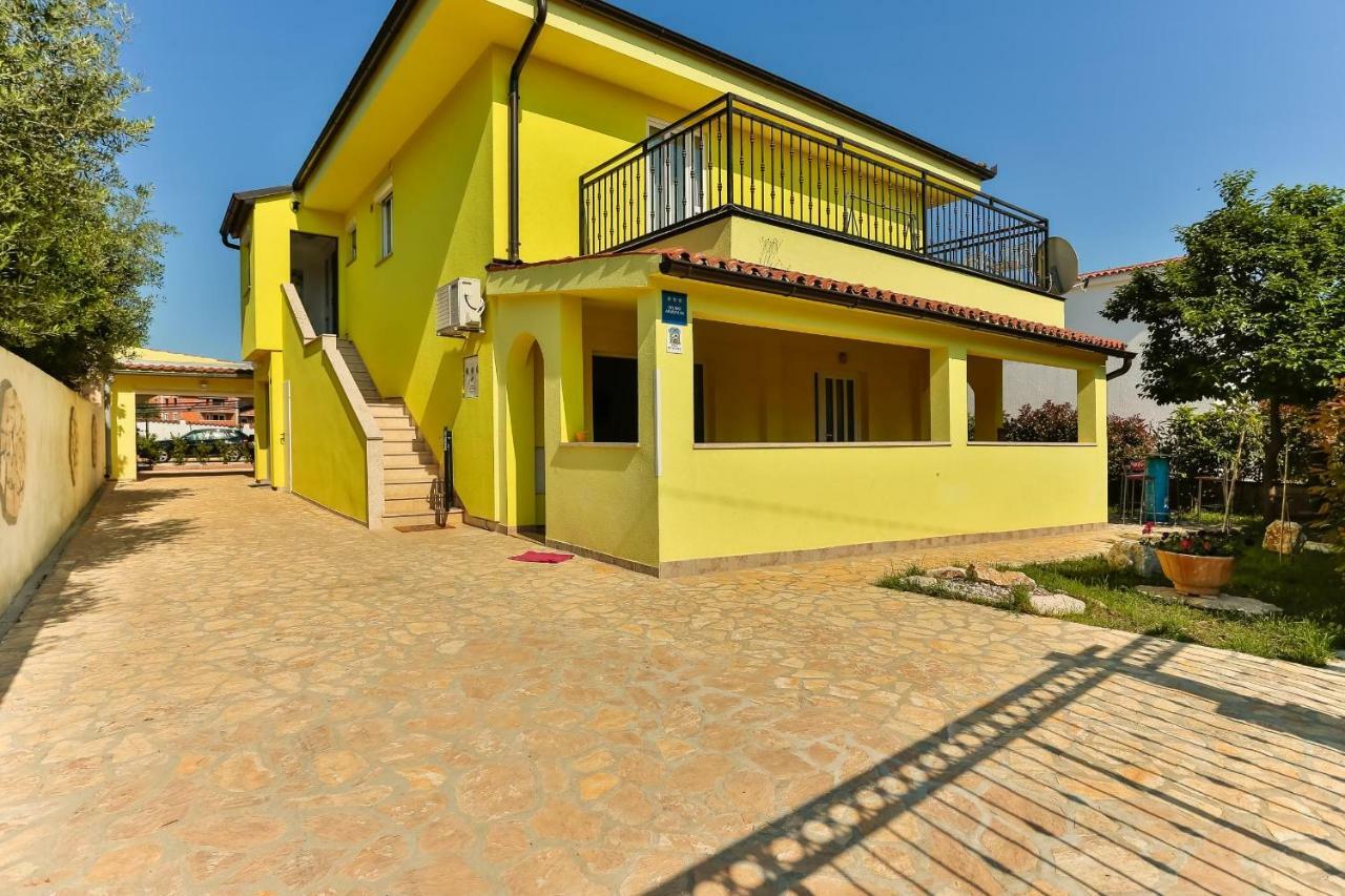 Apartments Dora Victoria Dream メドゥリン エクステリア 写真
